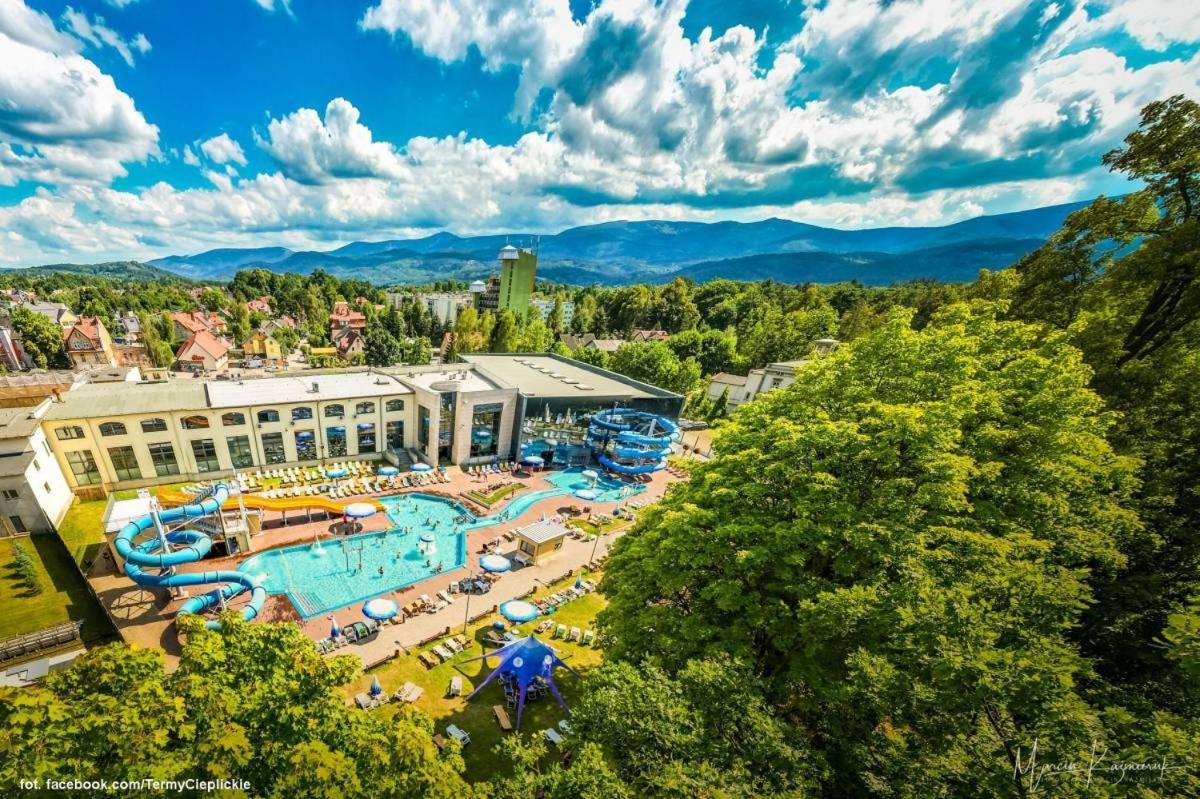 Villa Cervi Cieplice Jelenia Góra Eksteriør billede
